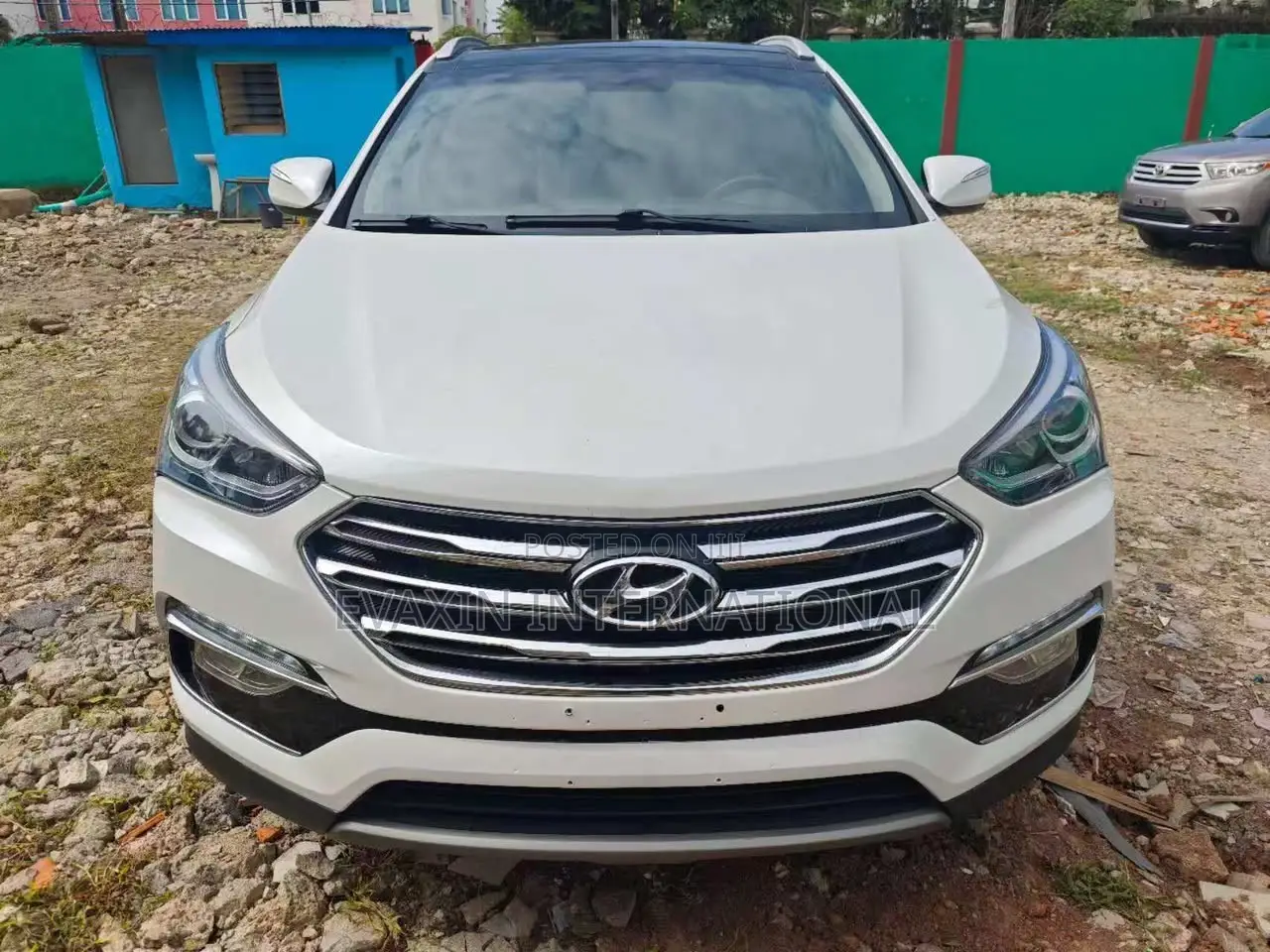 Hyundai Santa Fe 2017 White