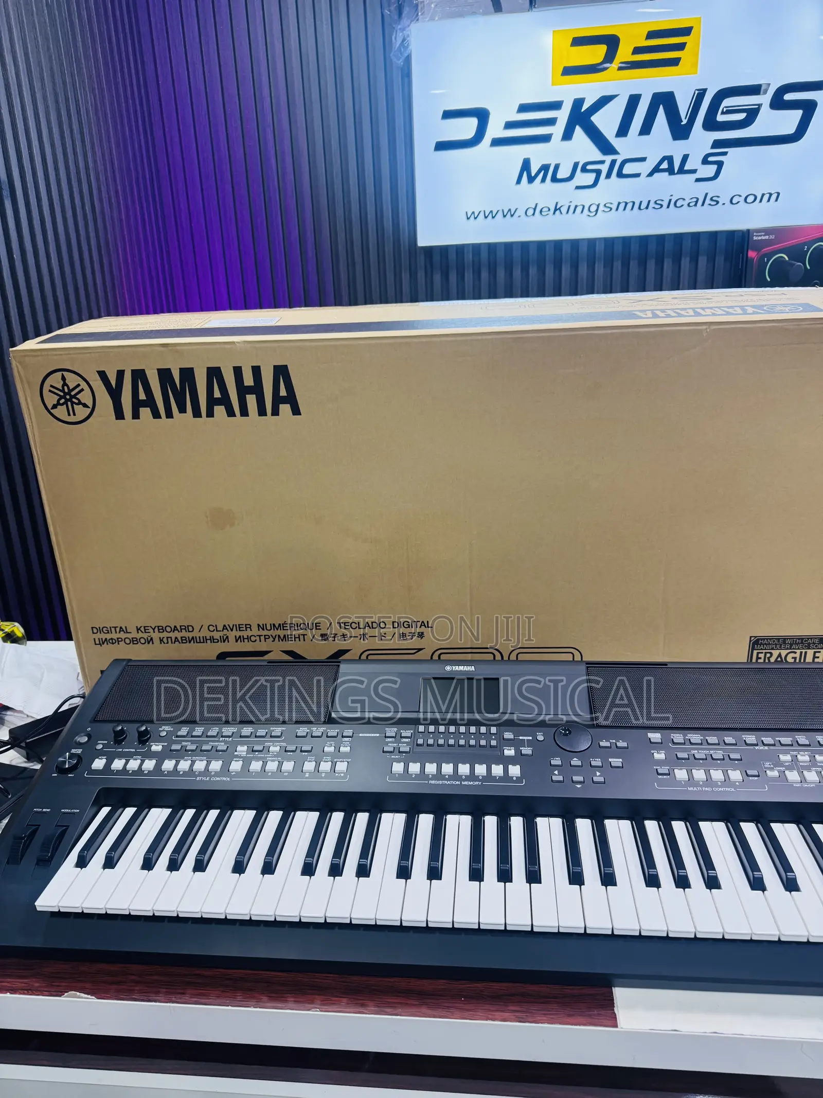PSR SX-600 Yamaha Keyboard 61 Keys Piano Workstation