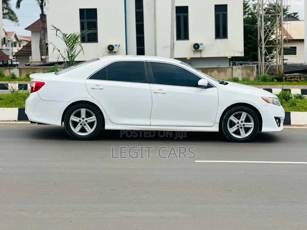 Toyota Camry 2013 White