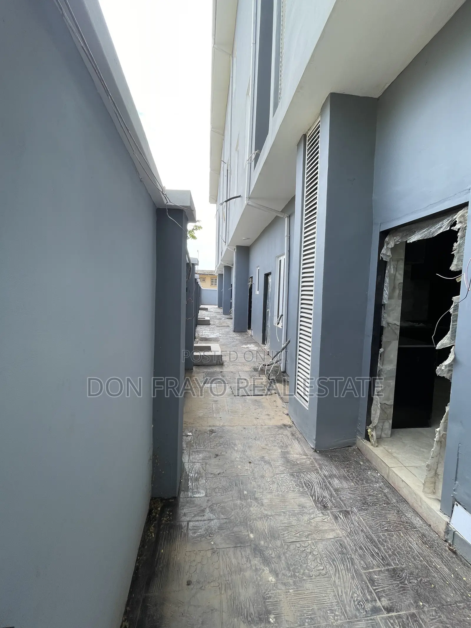 4bdrm Duplex in Old Bodija for sale