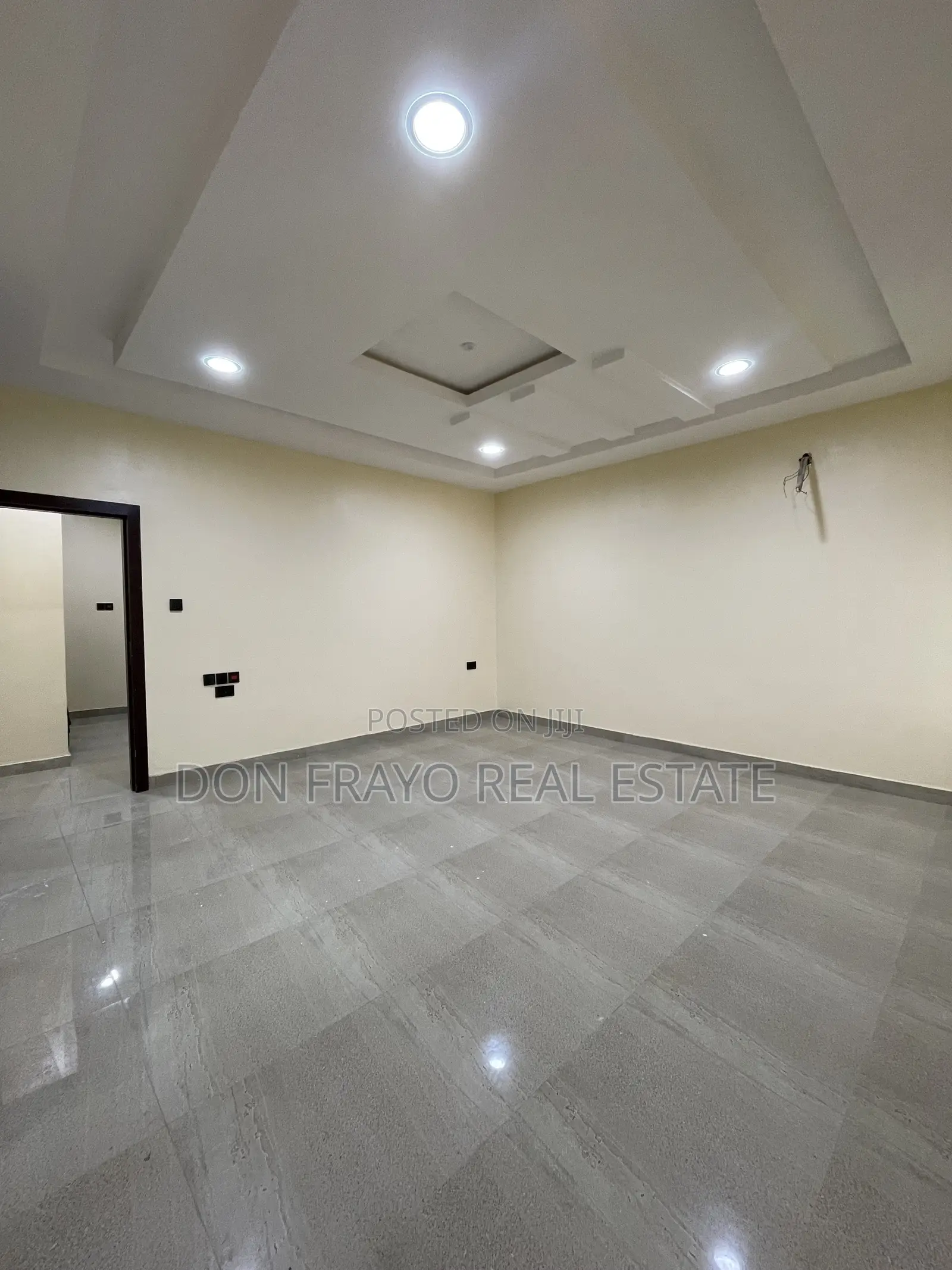 4bdrm Duplex in Old Bodija for sale