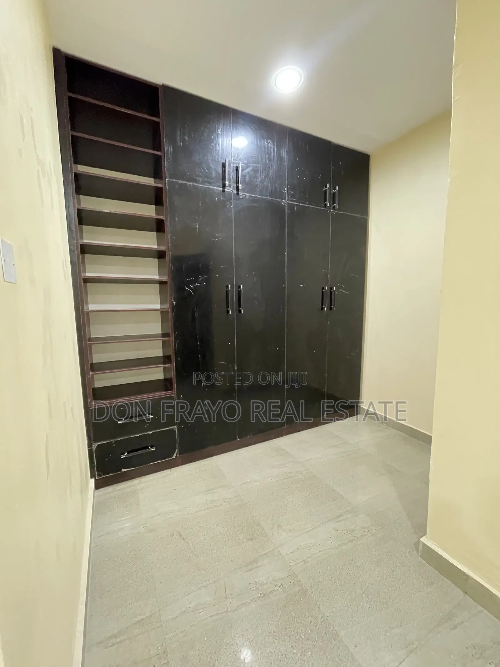 4bdrm Duplex in Old Bodija for sale
