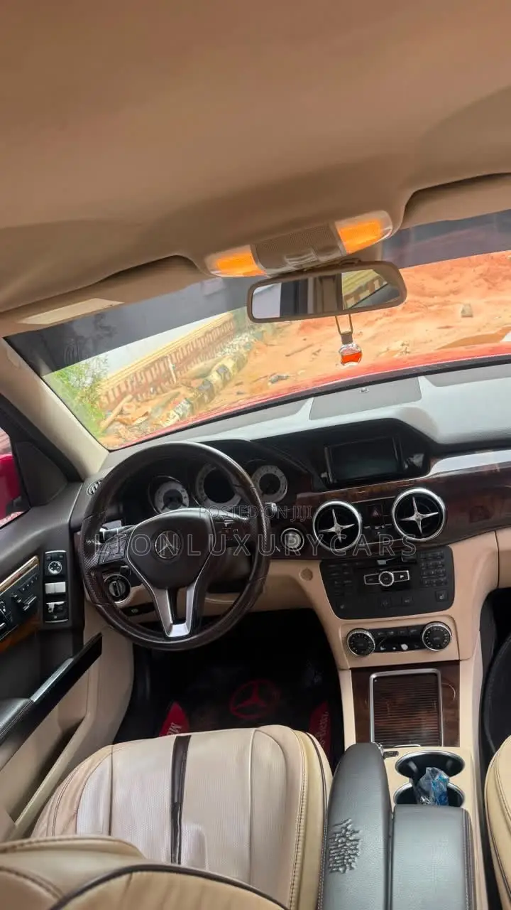 Mercedes-Benz GLK-Class 2014 Red