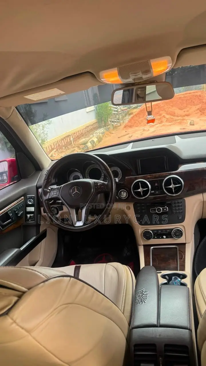 Mercedes-Benz GLK-Class 2014 Red