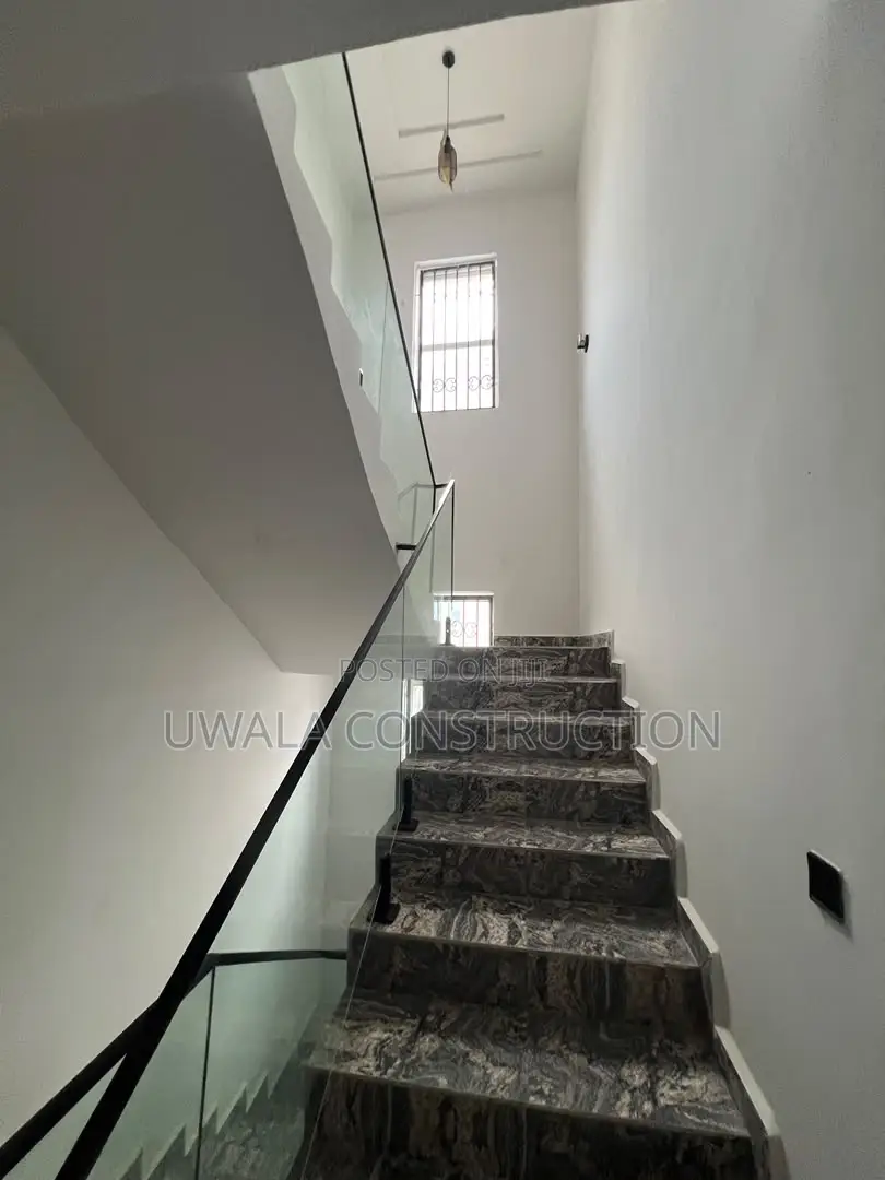 Furnished 6bdrm Duplex in Guzape District for sale