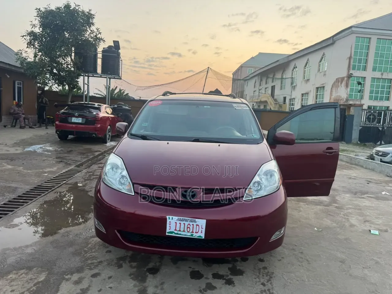 Toyota Sienna 2006 Red