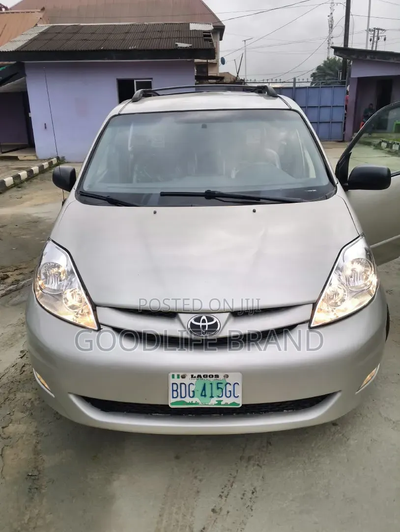 Toyota Sienna 2006 Ivory