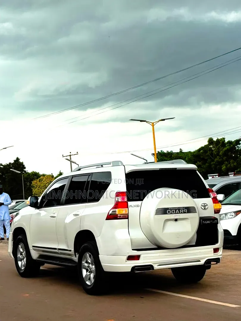Toyota Land Cruiser 2015 White