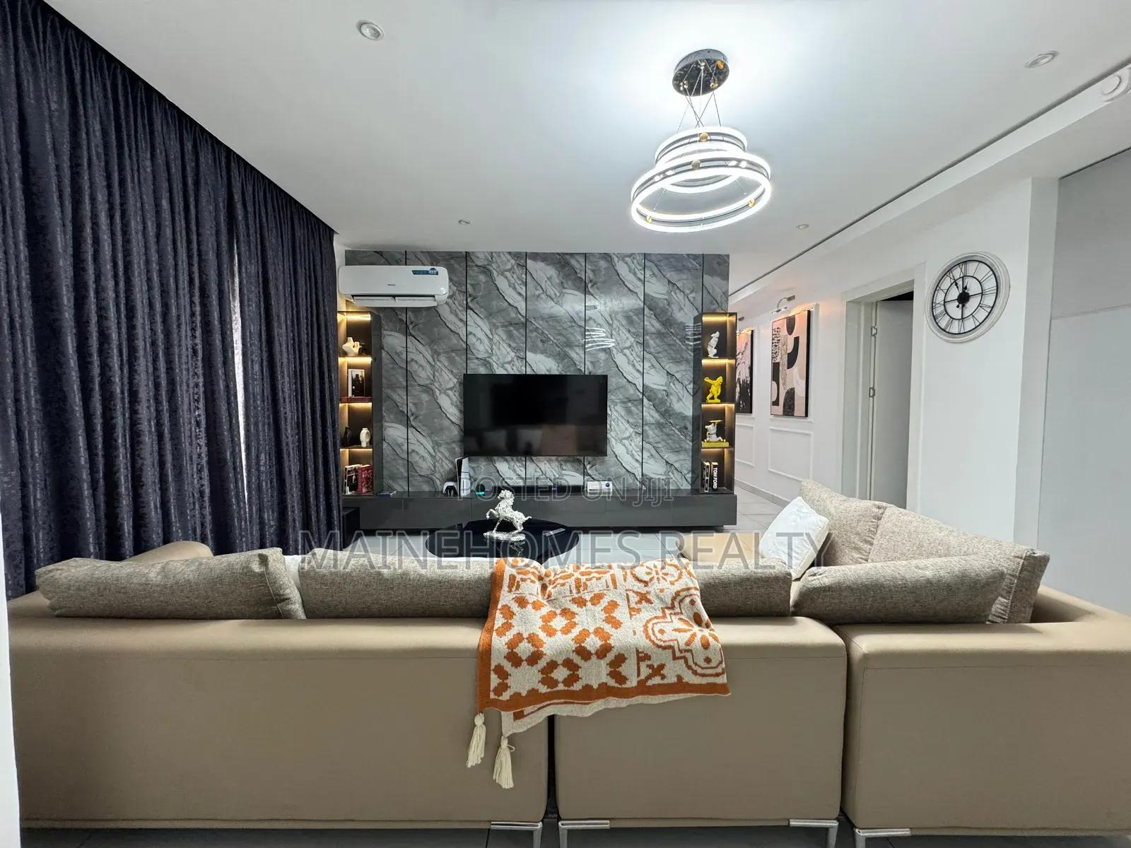 Furnished 3bdrm Apartment in Lekki Phase 1 for rent