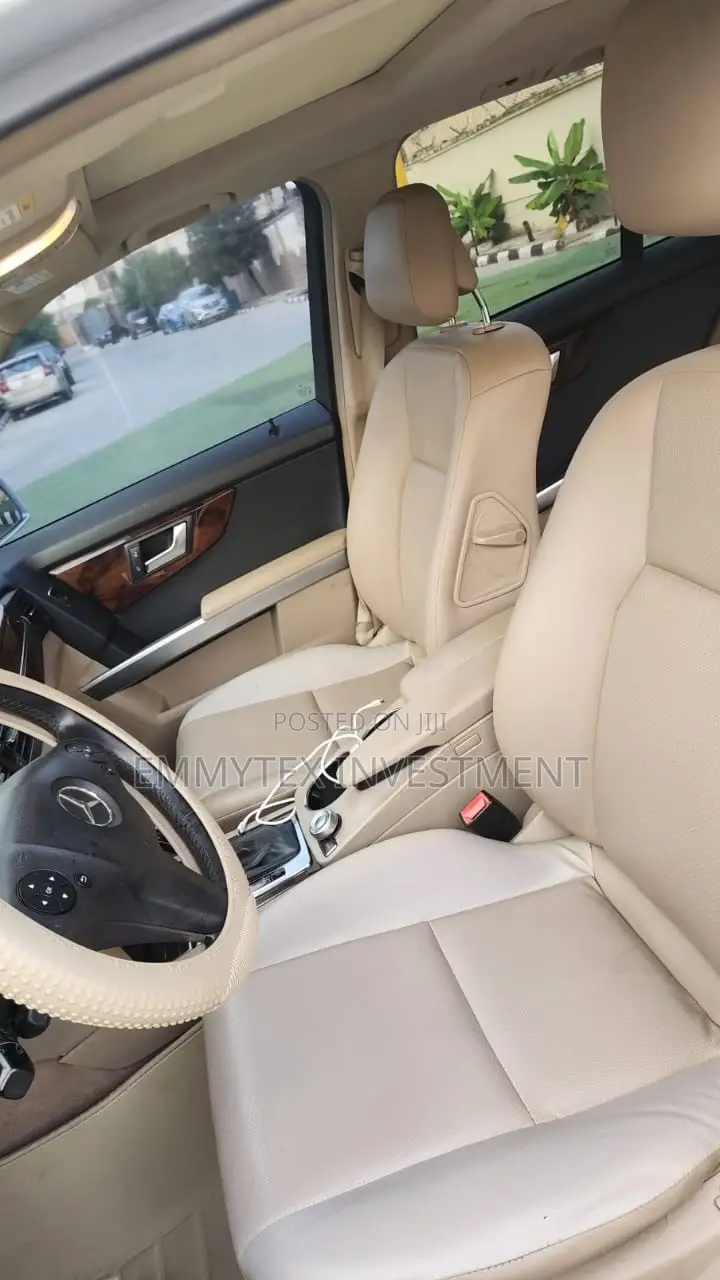 Mercedes-Benz GLK-Class 2012 Silver