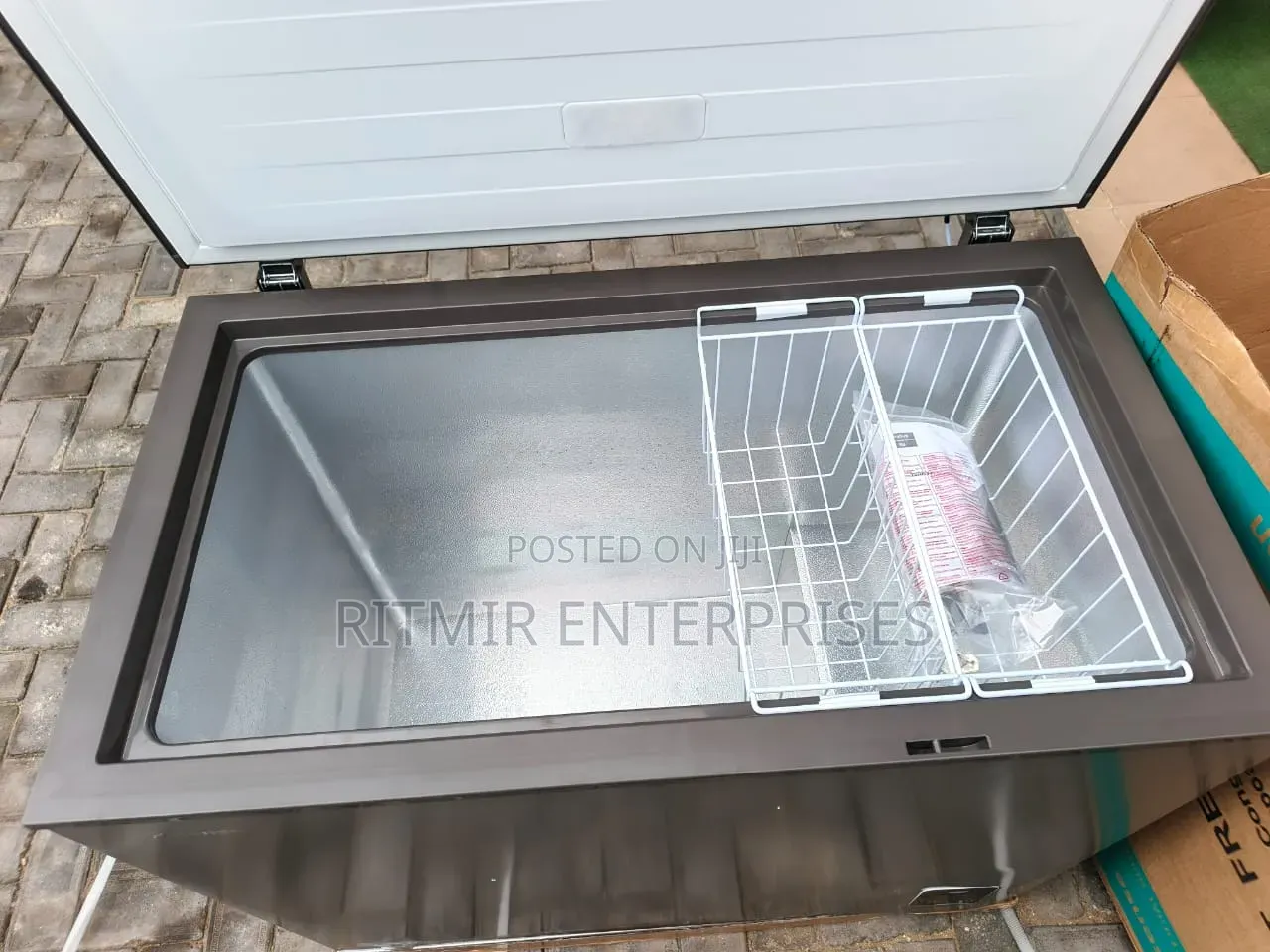 Hisense 250liters Inverter Chest Freezer