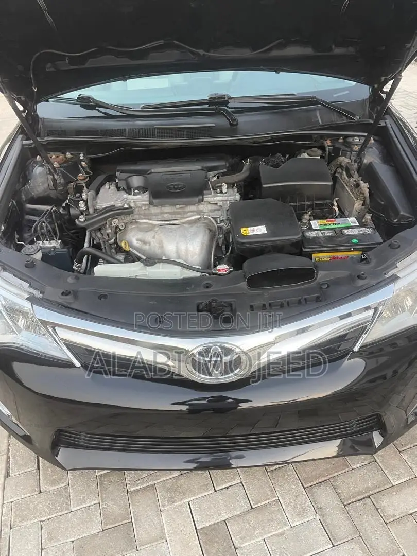 Toyota Camry XLE 4dr Sedan (2.5L 4cyl 6A) 2014 Black