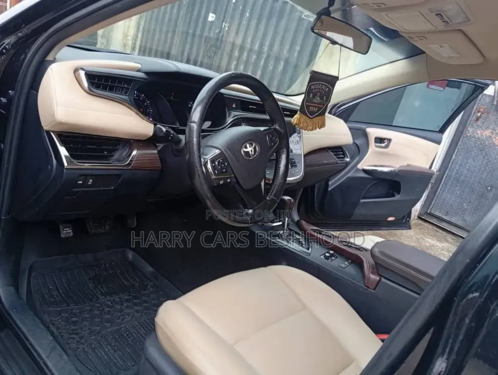 Toyota Avalon 2015 Black