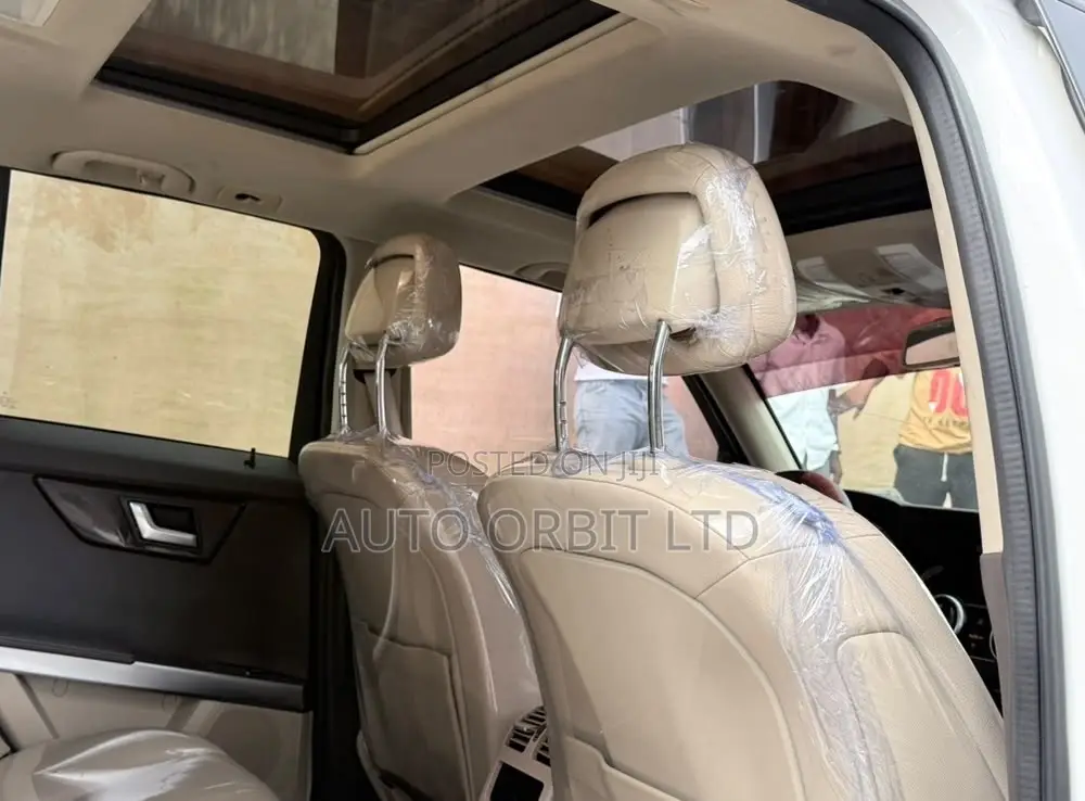 Mercedes-Benz GLK-Class 350 4MATIC 2014 White