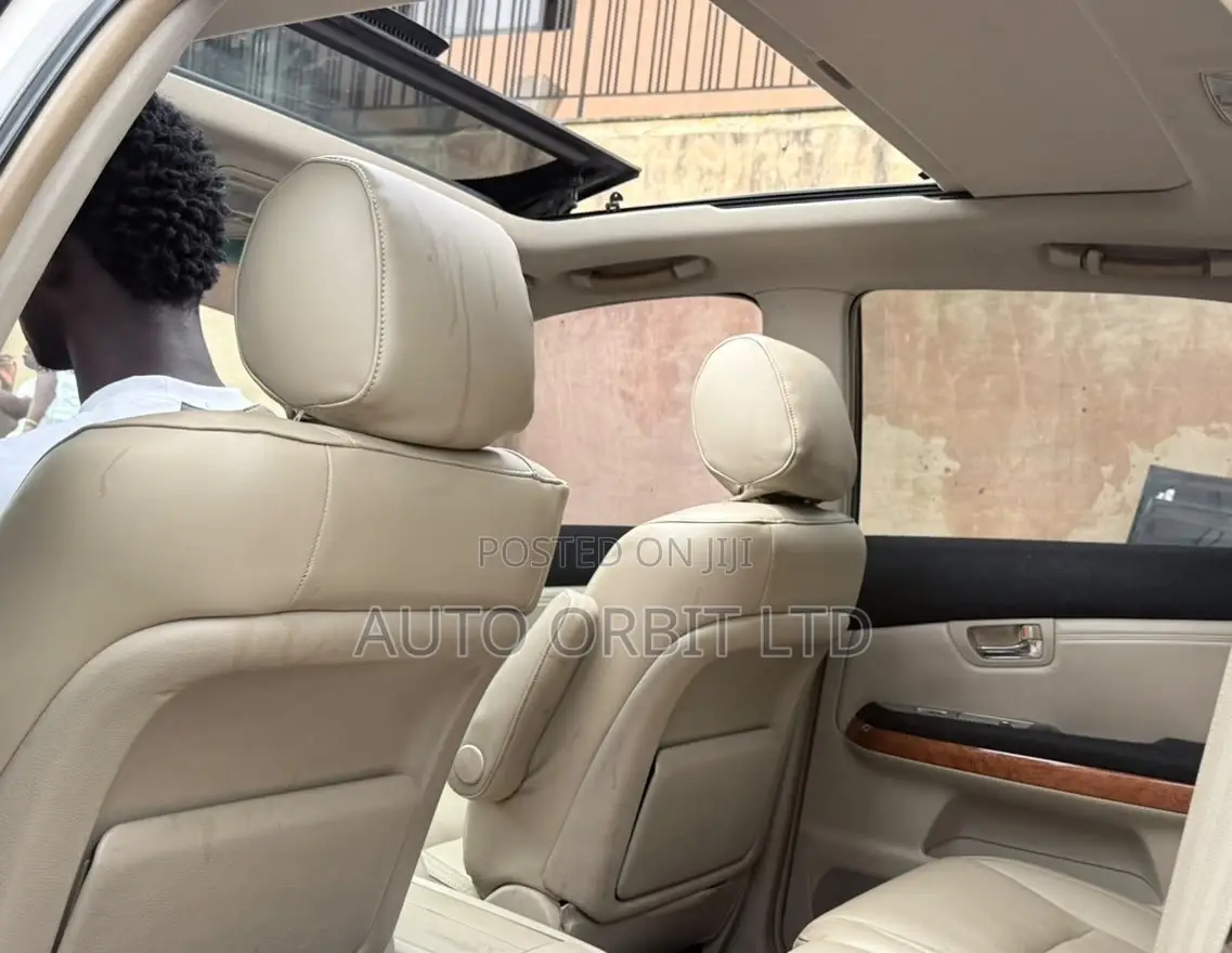Lexus RX 330 2005 Gold