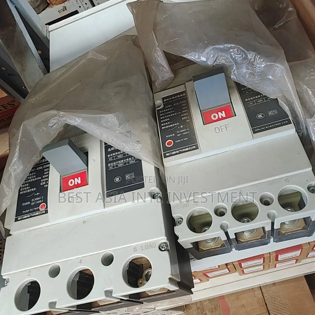 Delixi CDM1-400L/3300 400A Molded Case Circuit Breaker (MCCB)