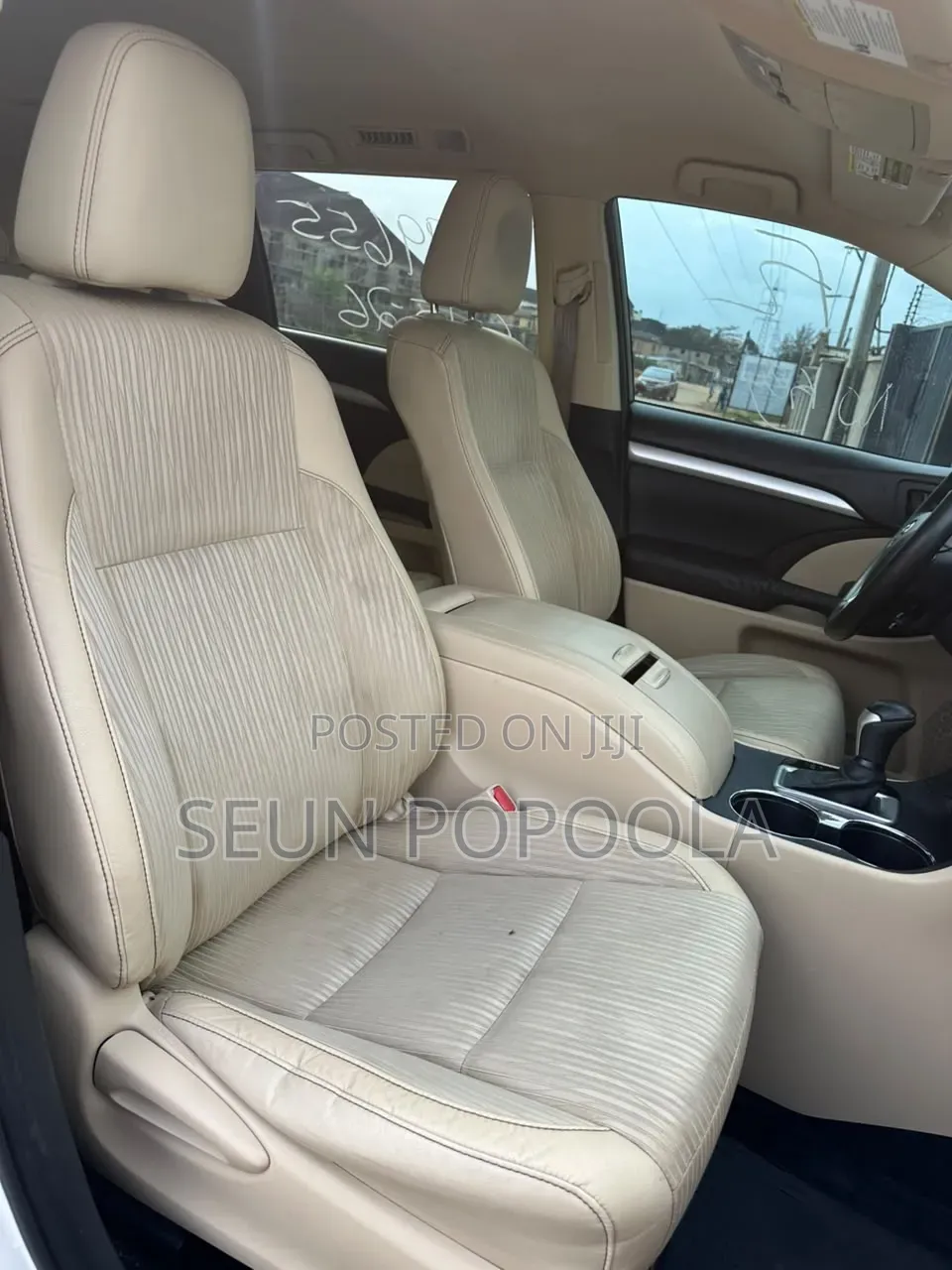 Toyota Highlander LE Plus V6 4x4 (3.5L 6cyl 6A) 2016 White