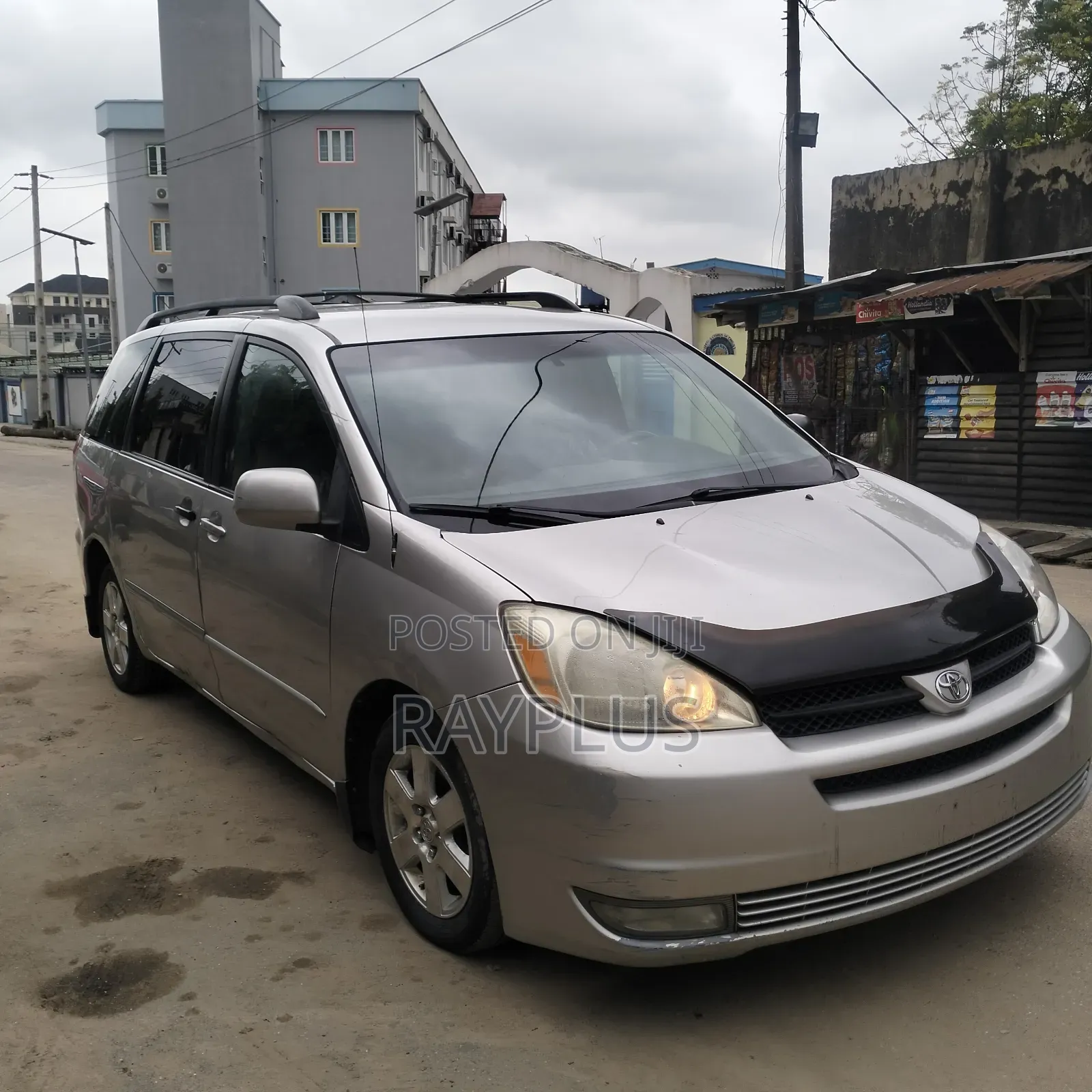 Toyota Sienna 2005 Silver