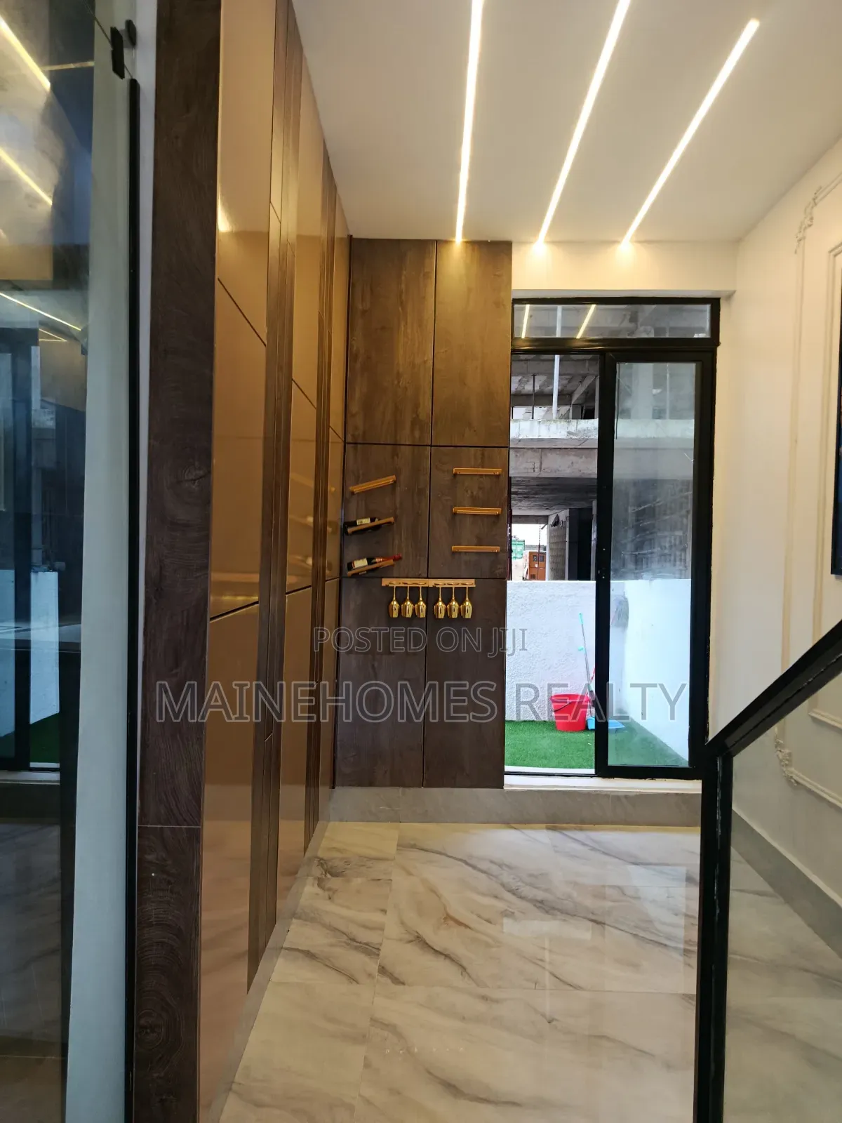 5bdrm Duplex in Lekki Phase 1 for sale