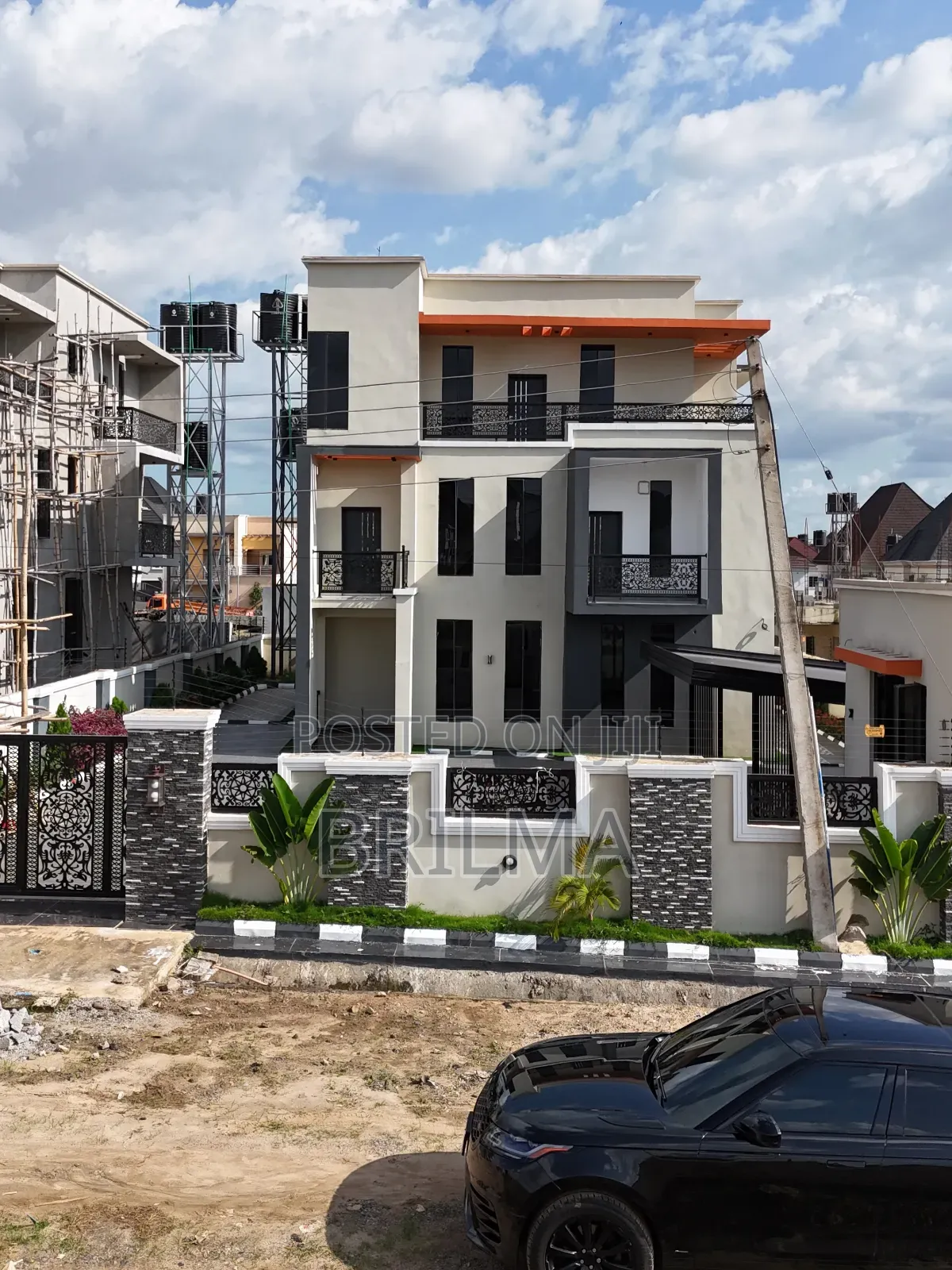 5bdrm Duplex in Apo Resettlement for sale