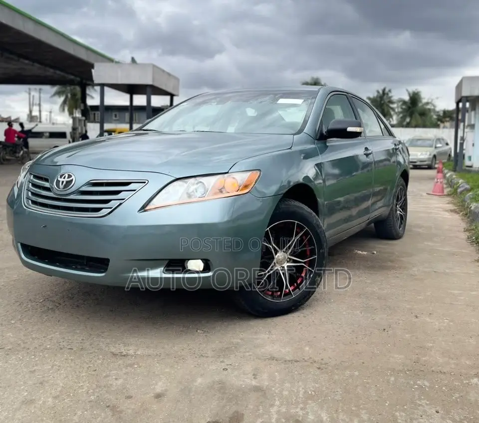 Toyota Camry 2009 Green