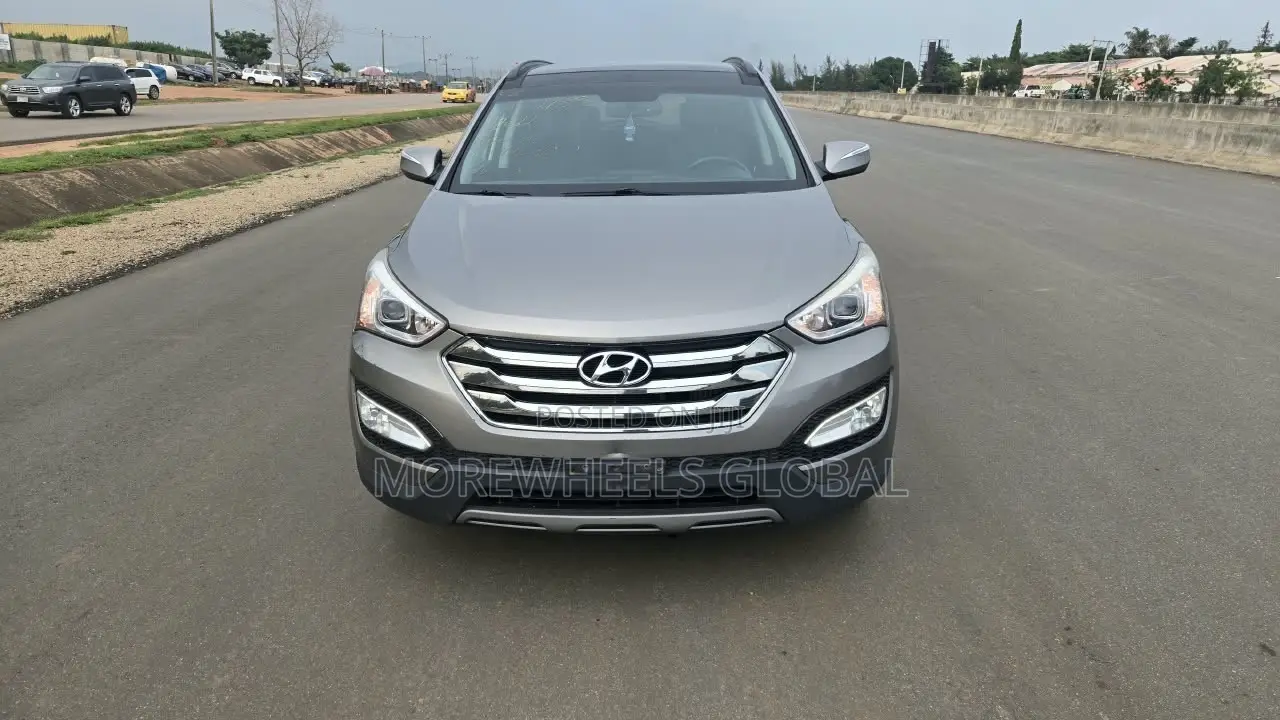 Hyundai Santa Fe Limited 4dr SUV (3.3L 6cyl 6A) 2014 Gray