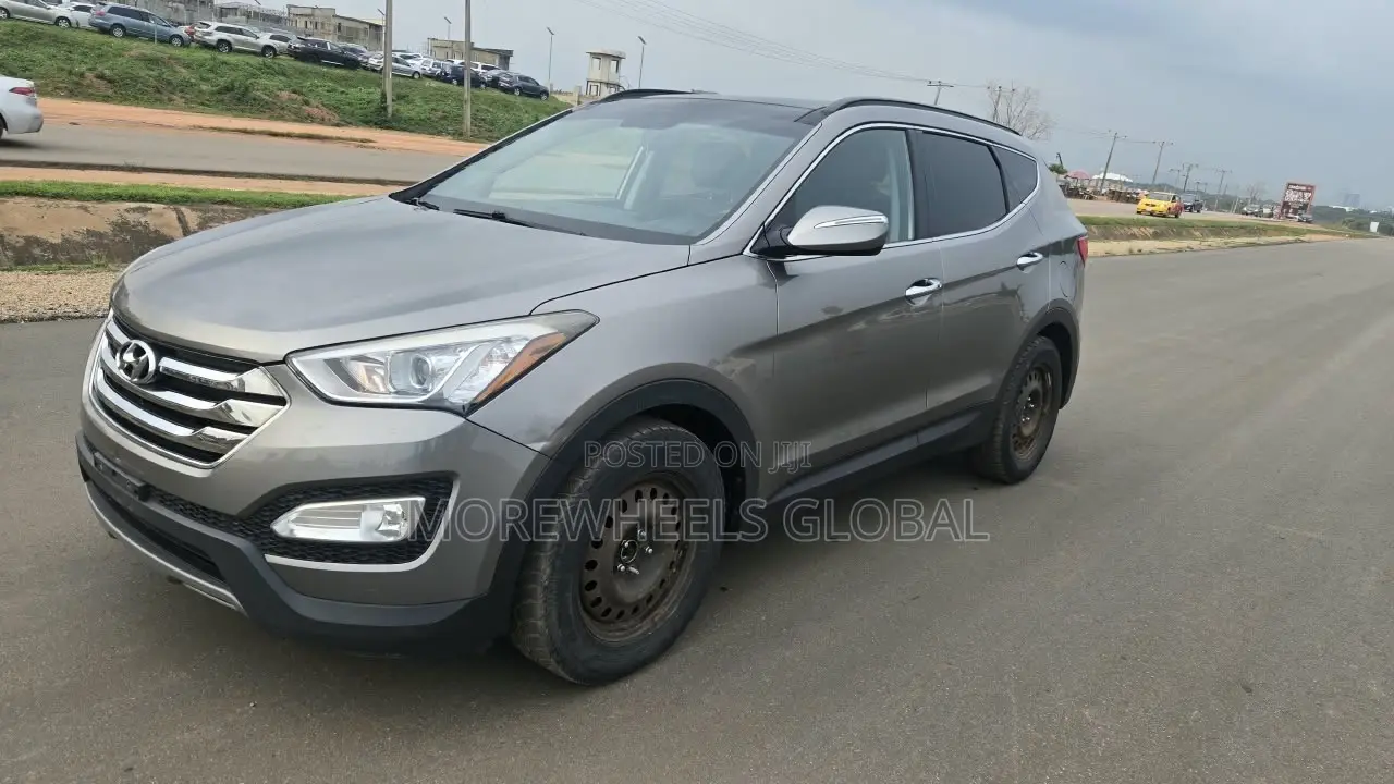 Hyundai Santa Fe Limited 4dr SUV (3.3L 6cyl 6A) 2014 Gray
