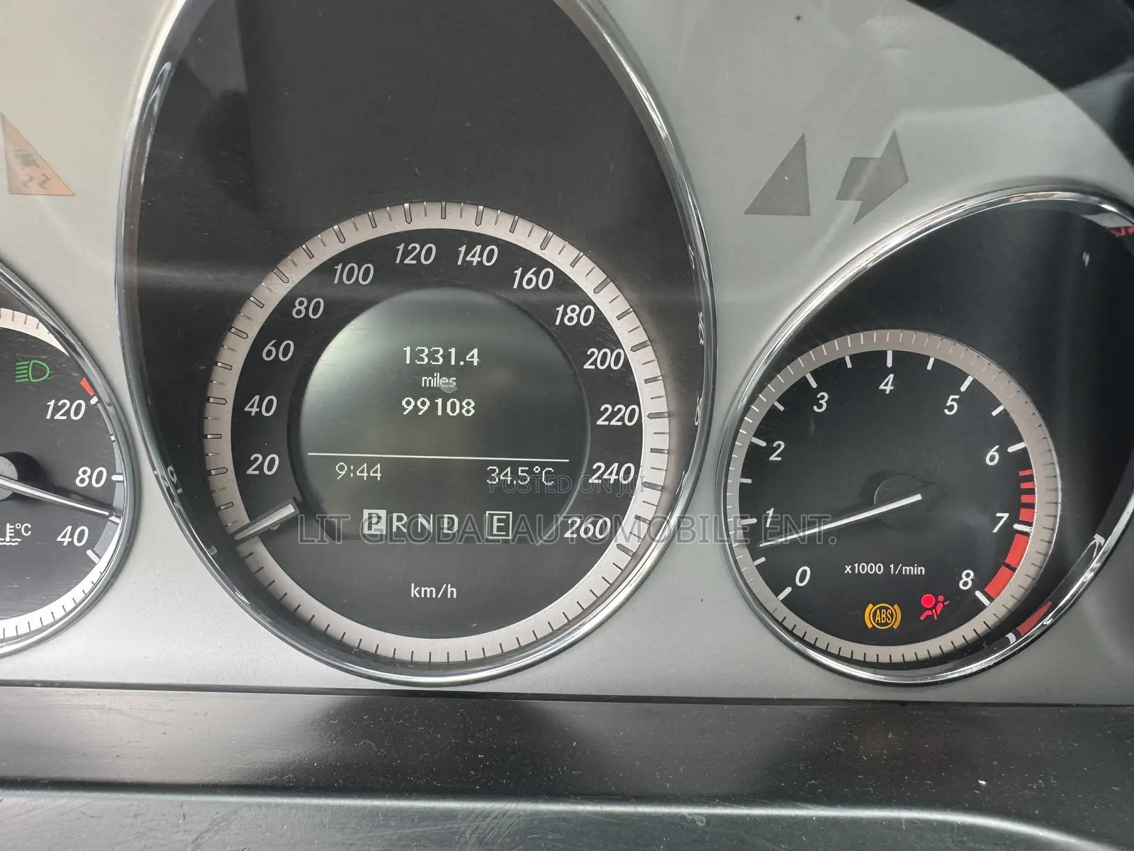 Mercedes-Benz C350 2011 Black