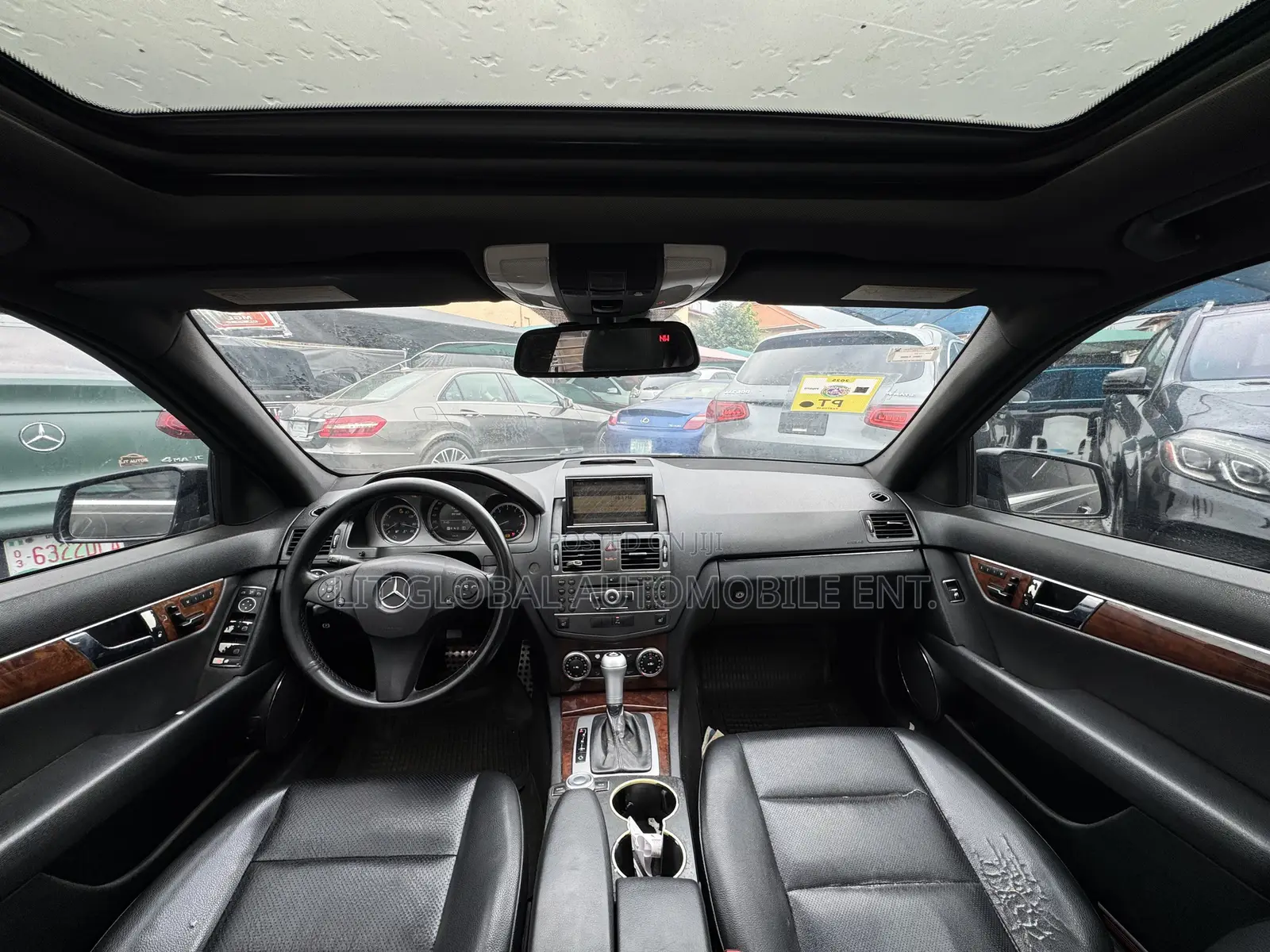 Mercedes-Benz C350 2011 Black