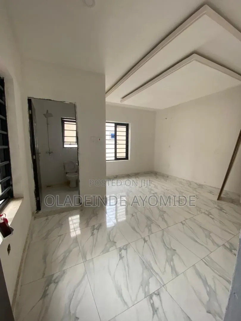 4bdrm Duplex in Osapa london for rent