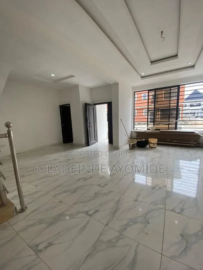 4bdrm Duplex in Osapa london for rent