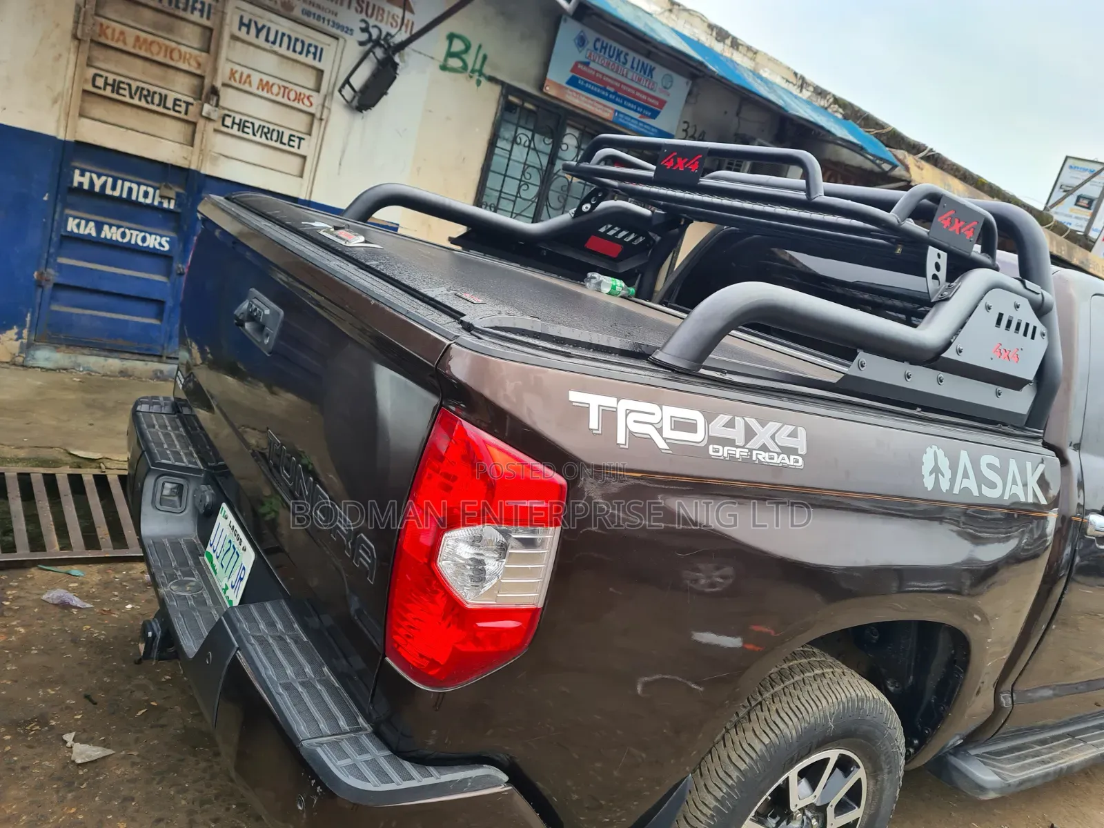 Manual Rolling Booth Cover for Toyota Tundra-# at ;: