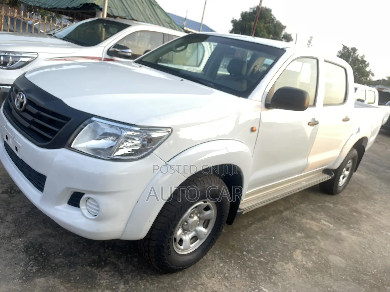 Toyota Hilux SR5 4x4 2015 White