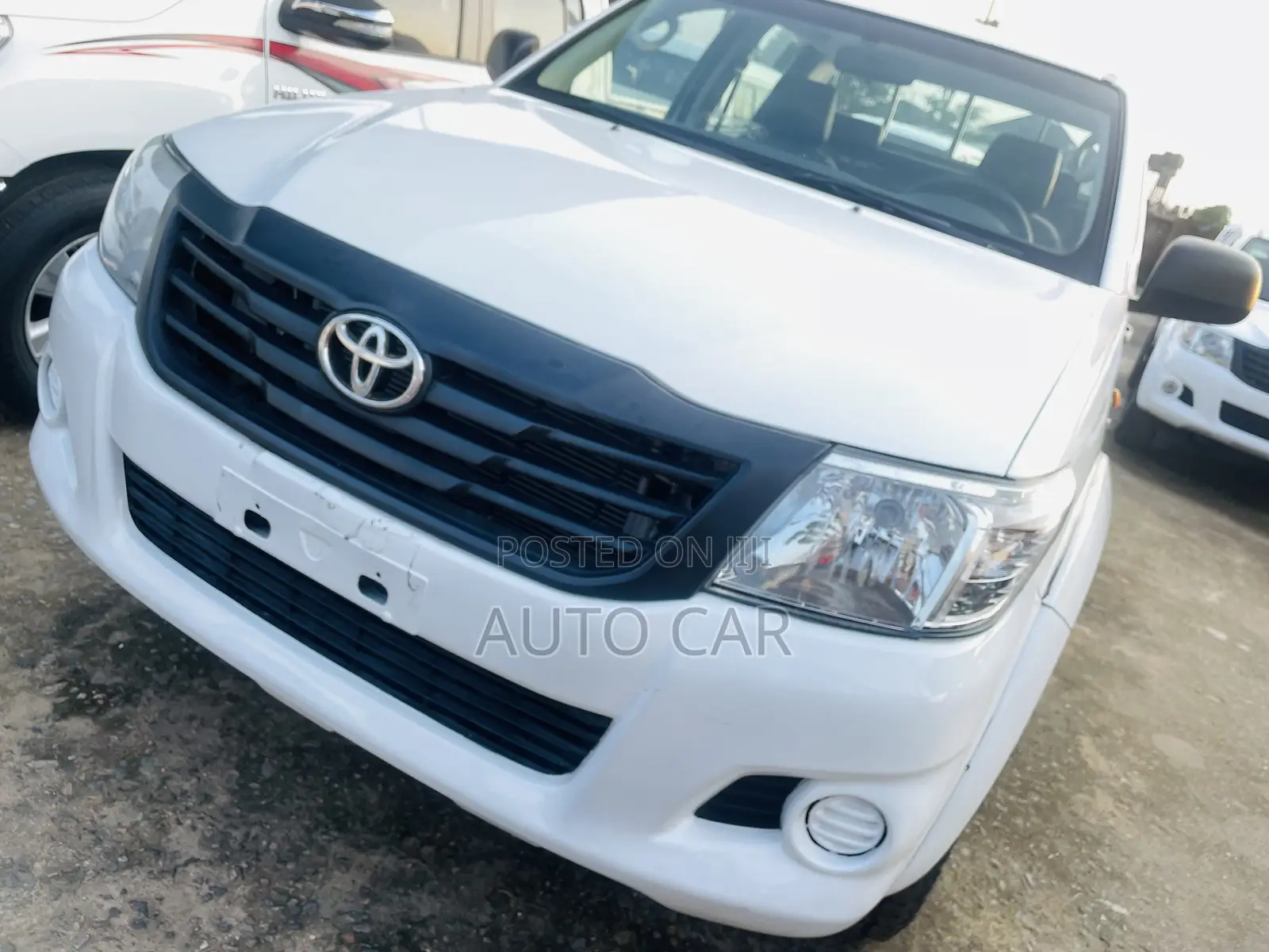 Toyota Hilux SR5 4x4 2015 White