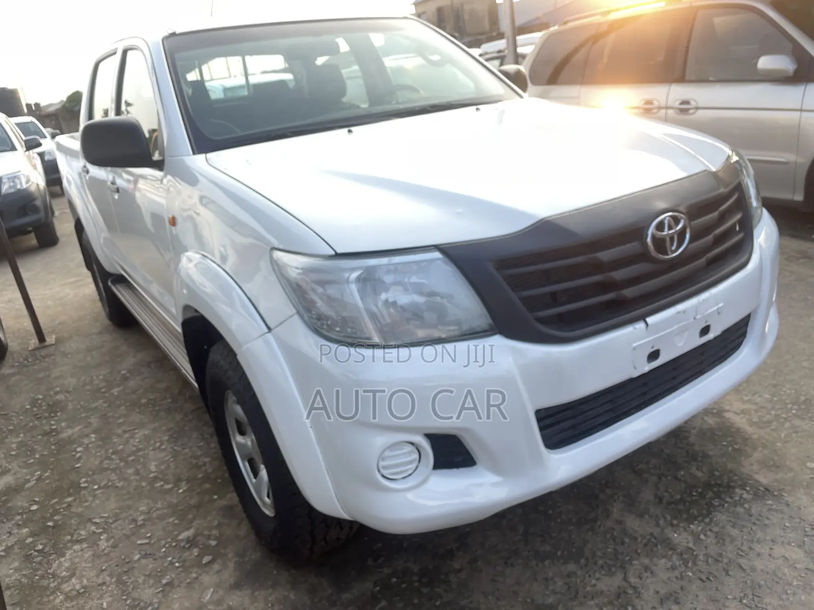 Toyota Hilux SR5 4x4 2015 White