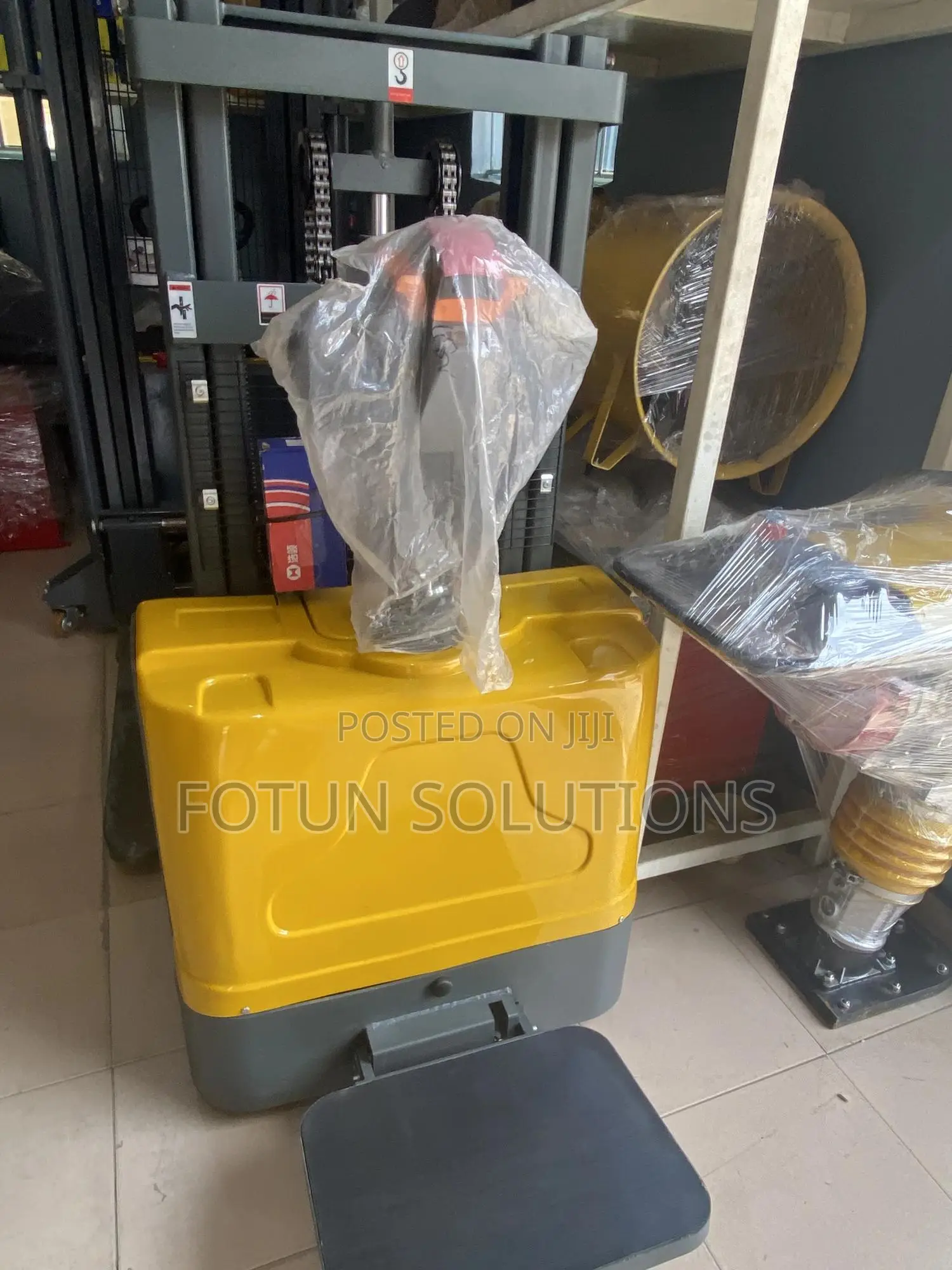 Electric Forklift 2tons by 2meters