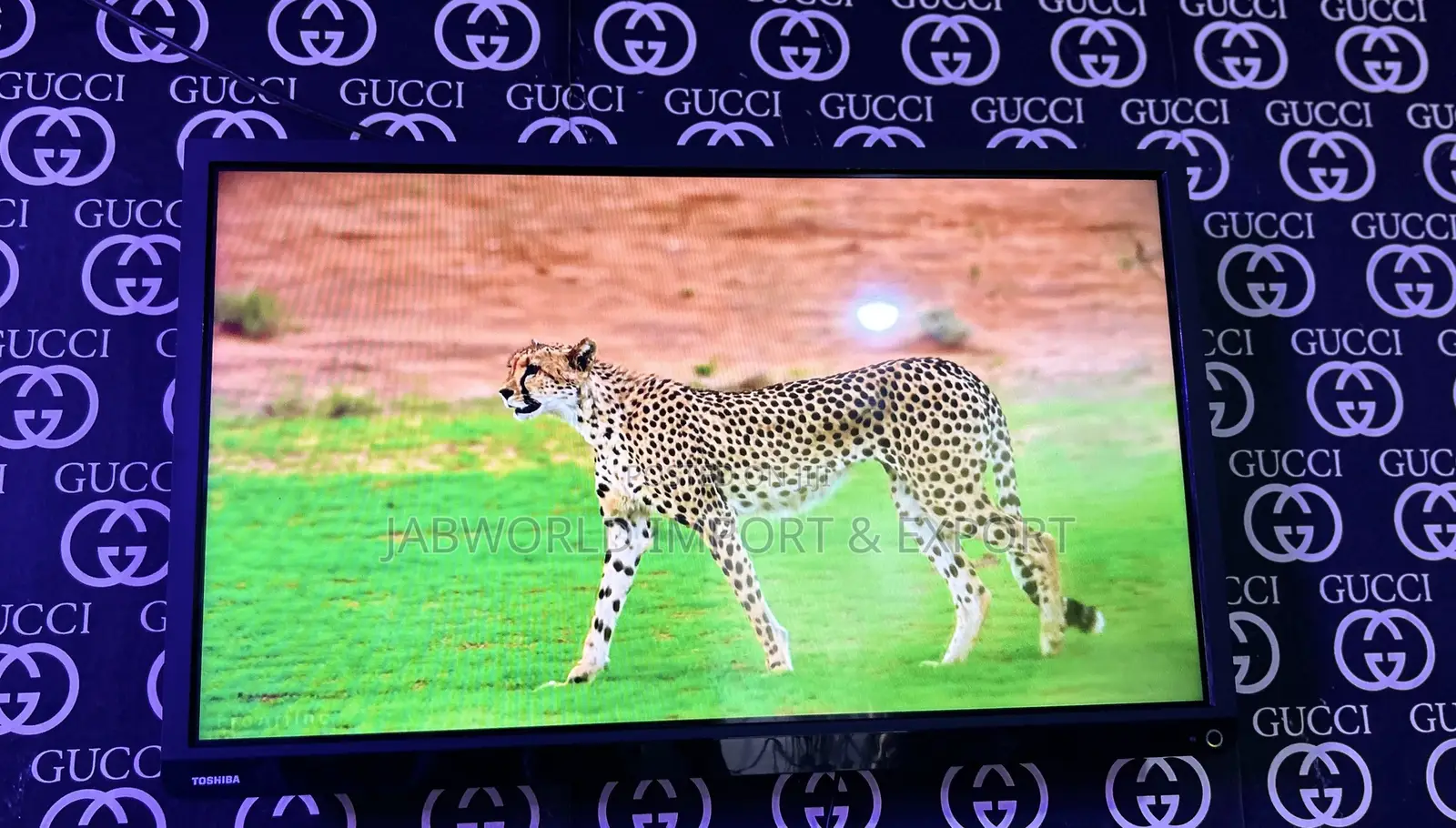 Toshiba 32”inches Led TV