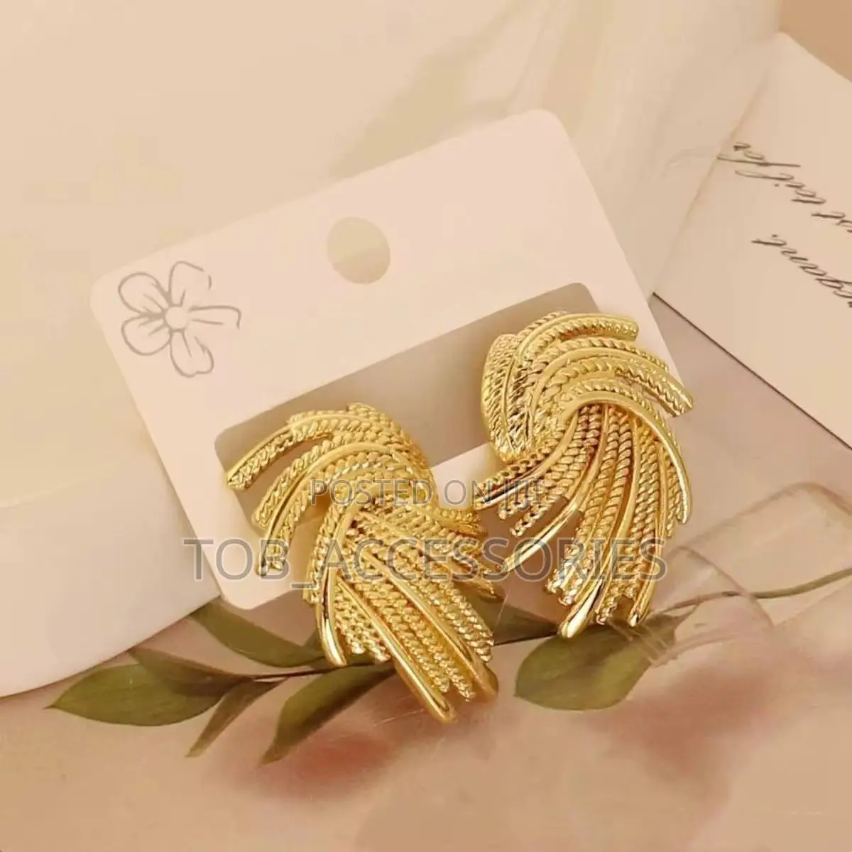 Gold Layered Fan Earrings