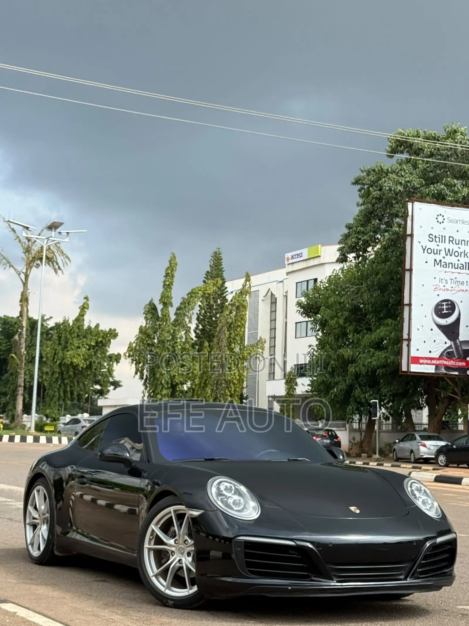 Porsche 911 Carrera 4 AWD 2018 Black
