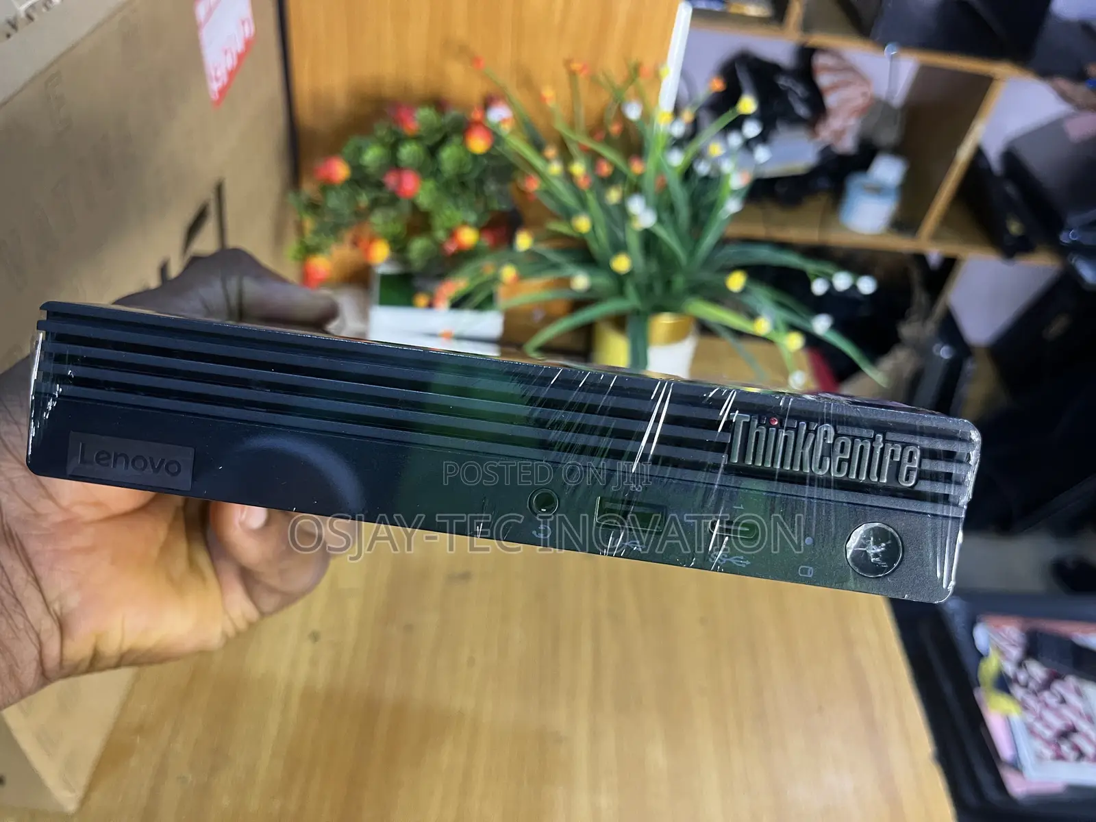 Lenovo ThinkCentre M600 Tiny 8GB Intel Core i5 SSD 256GB
