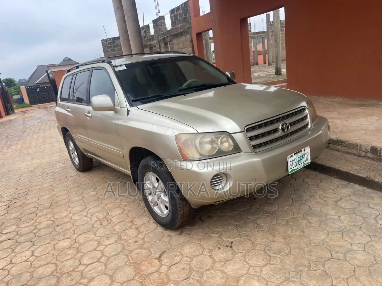 Toyota Highlander 2004 Gold