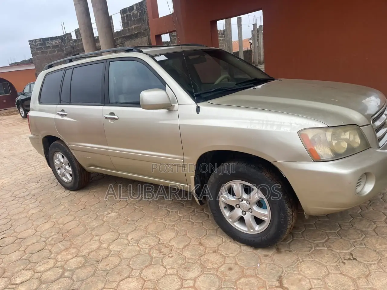 Toyota Highlander 2004 Gold