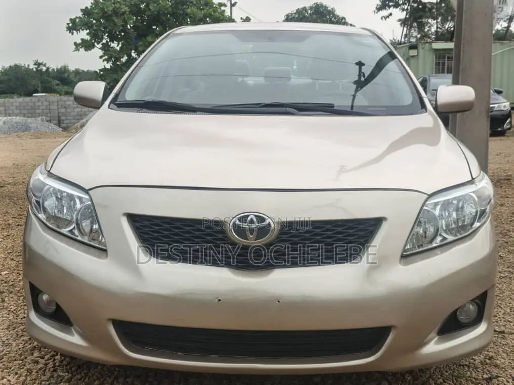 Toyota Corolla 2009 Gold