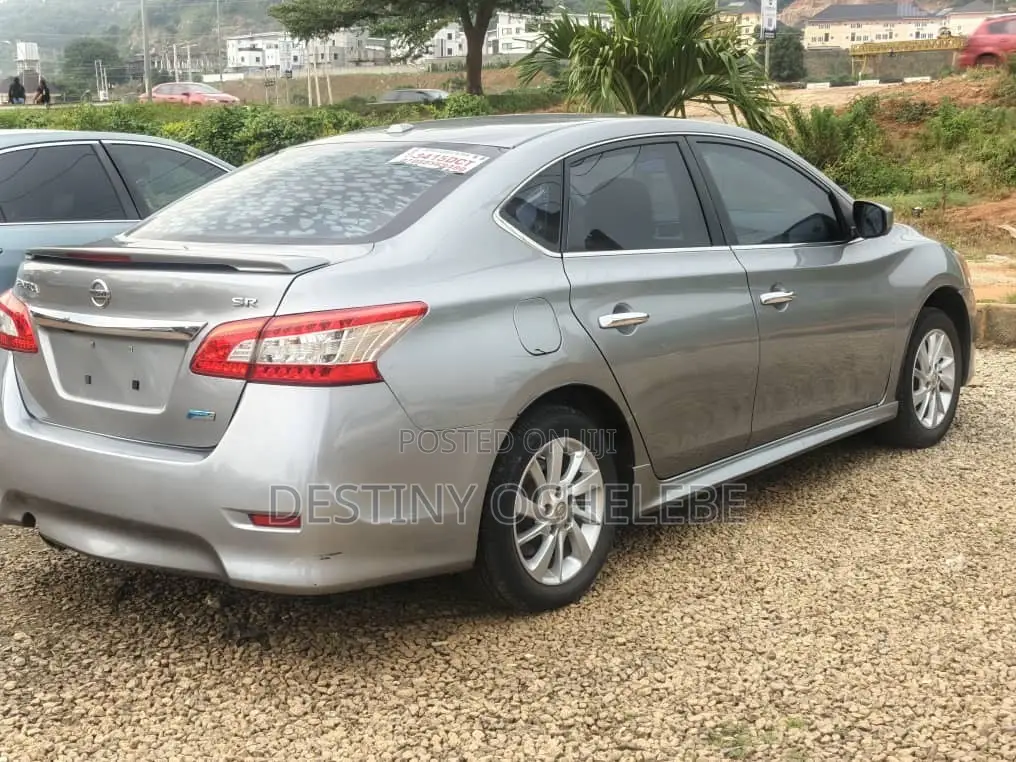 Nissan Sentra 2014 Silver