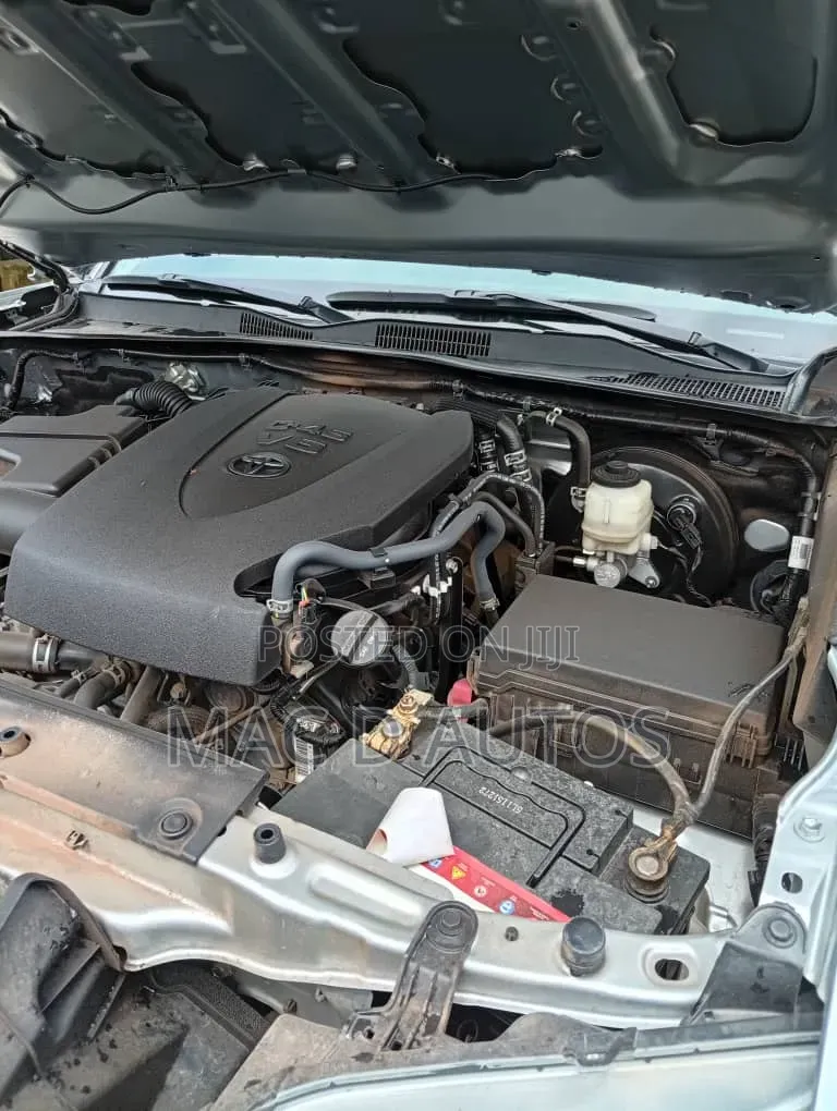 Toyota Tacoma 2023 Silver