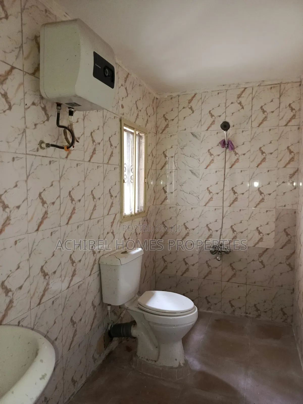 1bdrm Shared Apartment in Ocean Bay, Lekki Phase 2 for rent