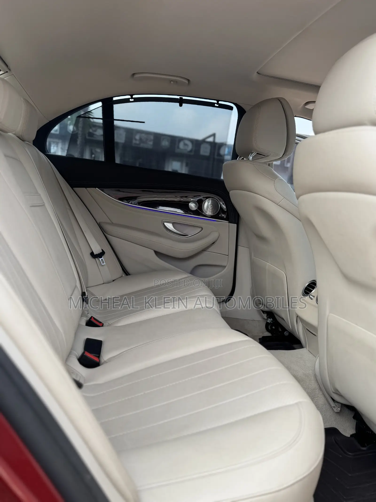 Mercedes-Benz E300 4Matic AWD Sedan (2.0L 4cyl 9A) 2017 Red
