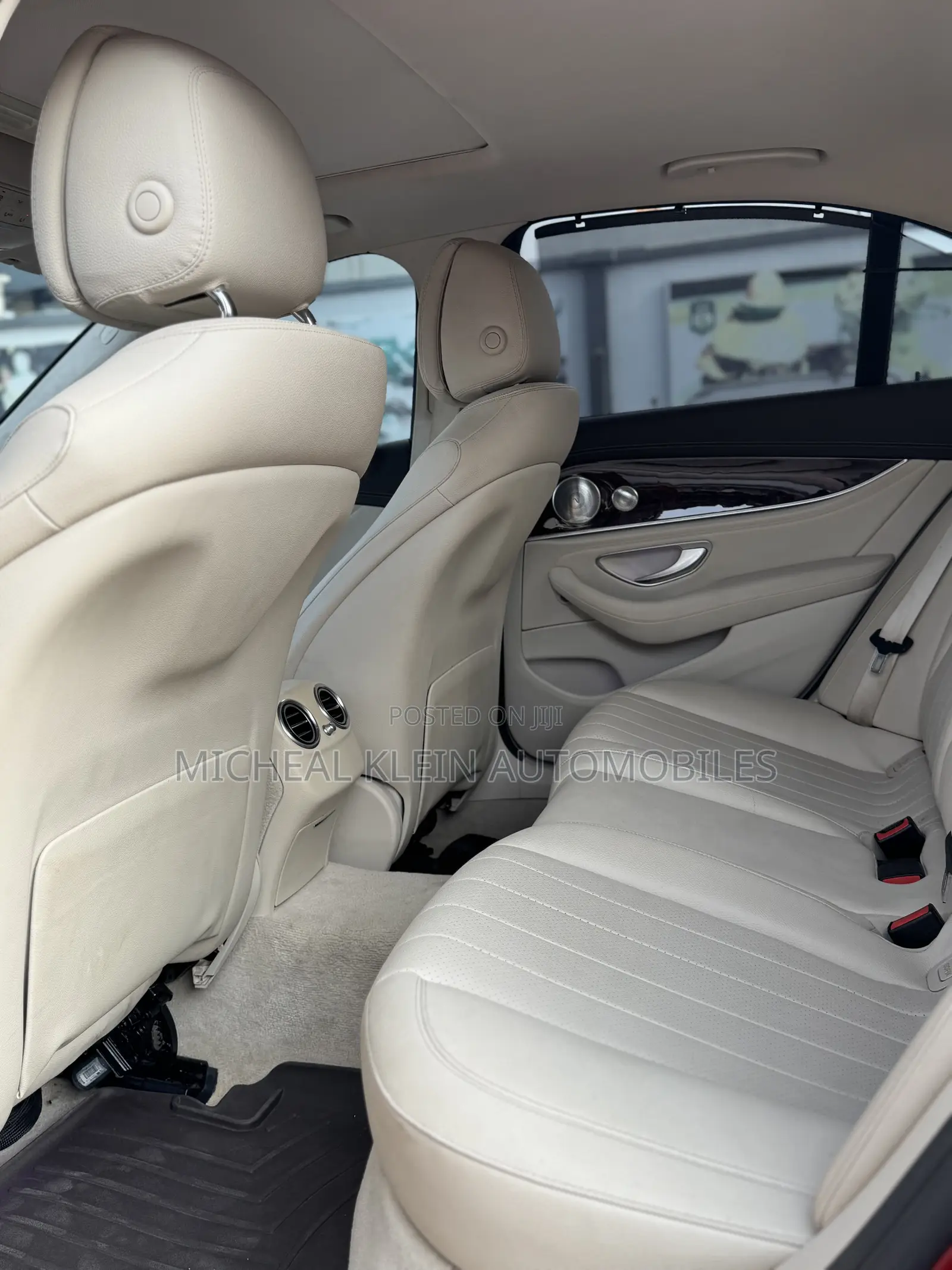Mercedes-Benz E300 4Matic AWD Sedan (2.0L 4cyl 9A) 2017 Red