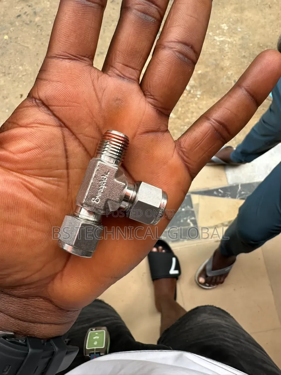 Swagelok 1/4" Tee X 1/4" NPT