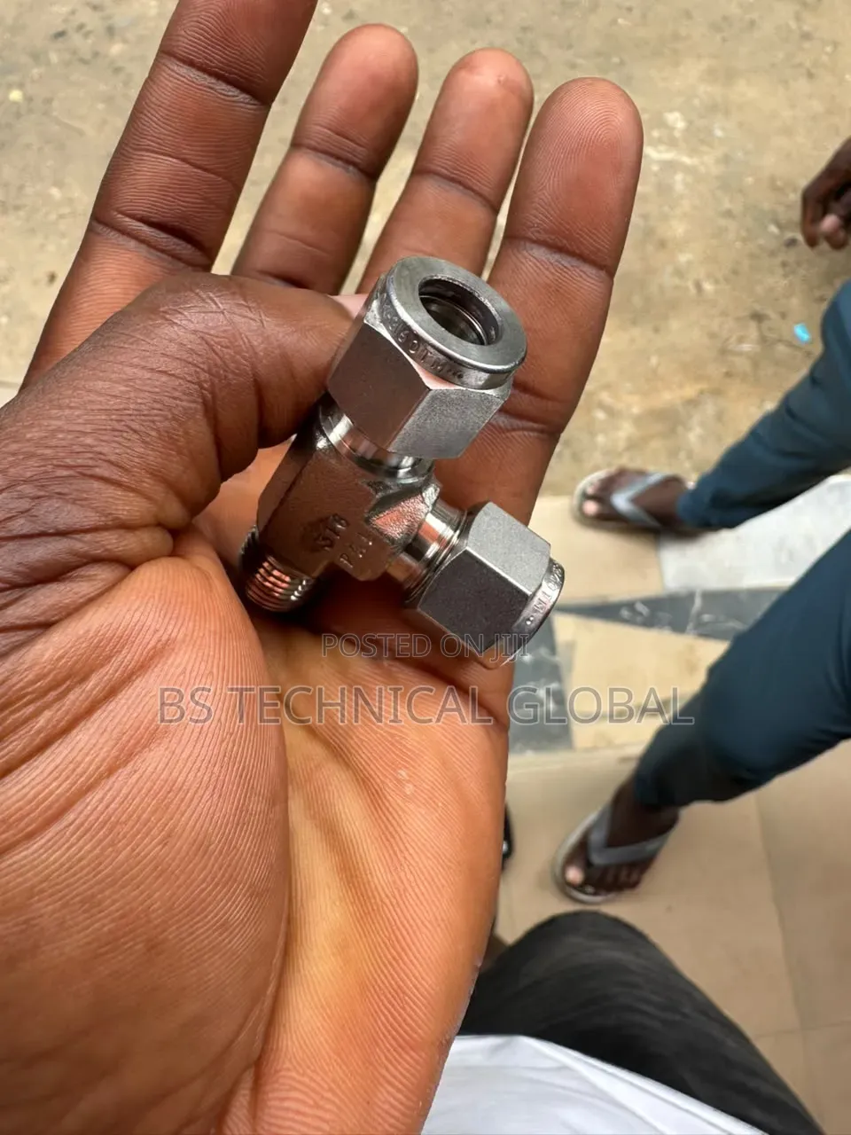 Swagelok 1/4" Tee X 1/4" NPT